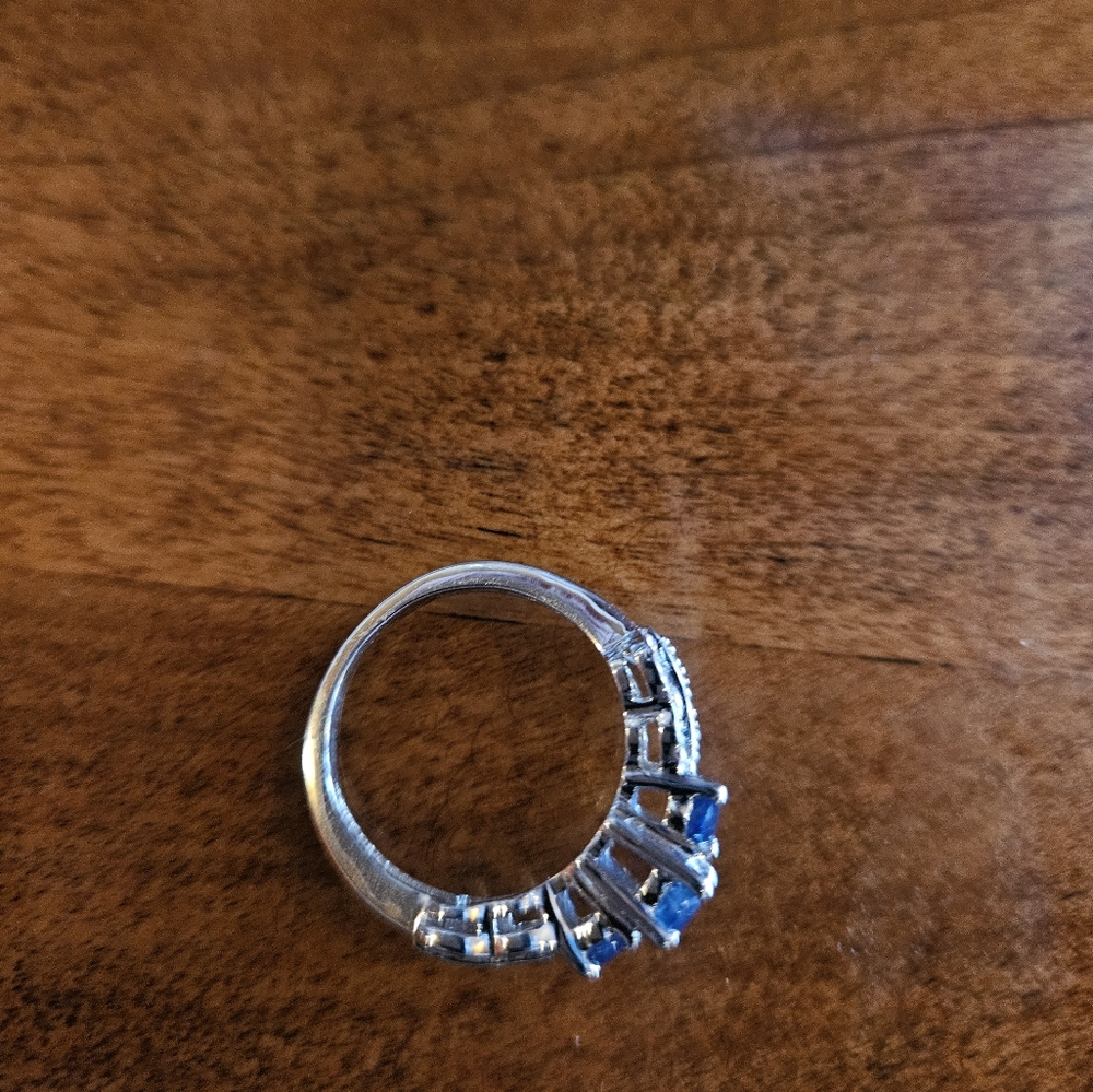 Sapphire ring - Picture 2 of 8
